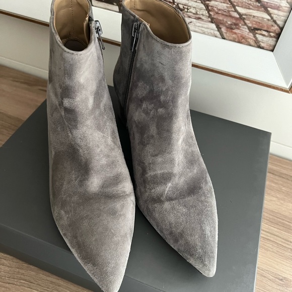 Ann Taylor Suede Gray Bootie 6.5 - Picture 2 of 4